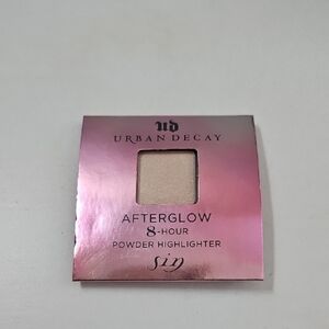 Urban Decay Afterglow 8-Hour Powder Highlighter Sin